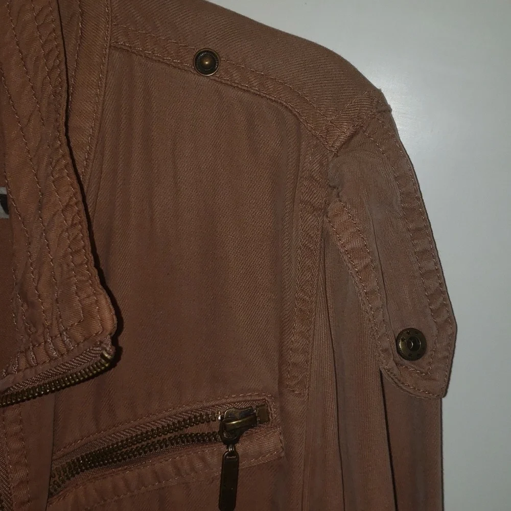 Jacket - Picture 4 of 4
